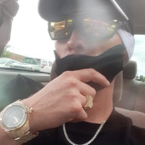 Meet your Posher, Taylor